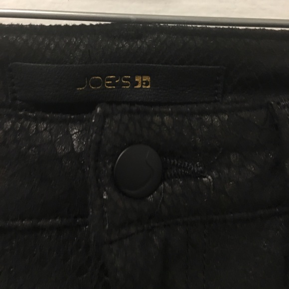 Joe’s so soft Zina snake print ankle pants 26 - Picture 4 of 8